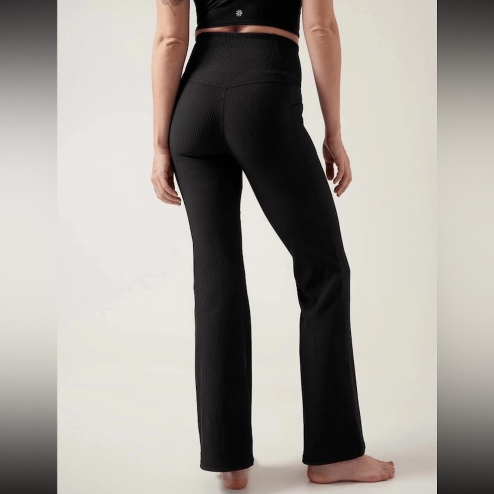 ATHLETA Salutation Stash Rib Flare Leggings - Picture 3 of 12